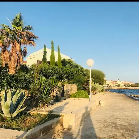 Nika One Minute From -beach * زادار