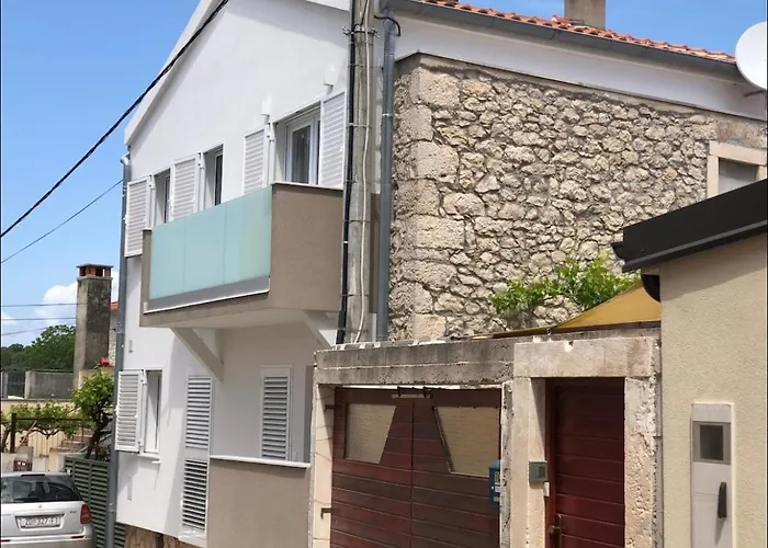 Nika One Minute From -beach Kır Evi Zadar