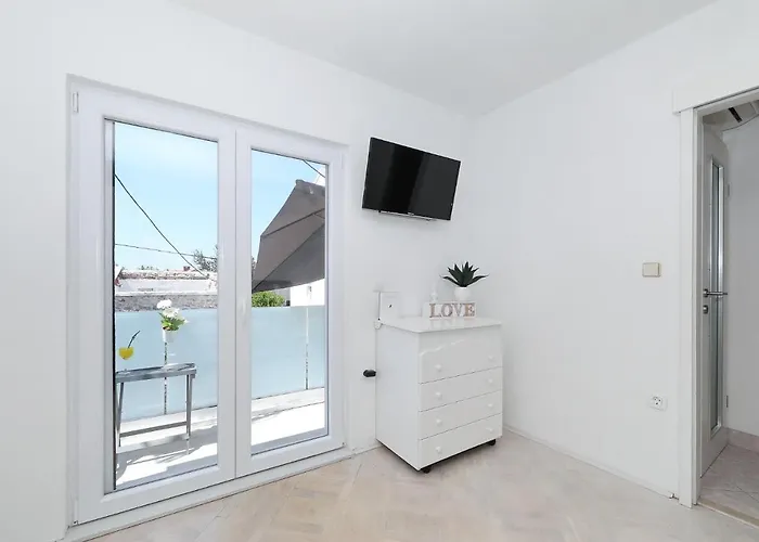 Nika One Minute From -beach Zadar