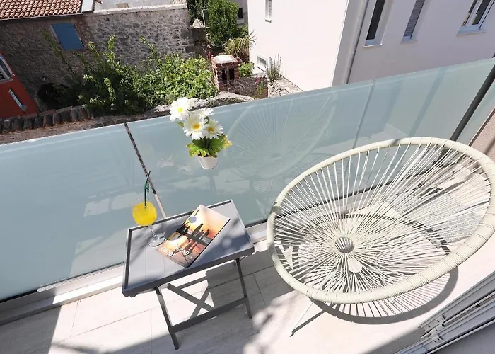 Lantställe Nika One Minute From -beach Zadar